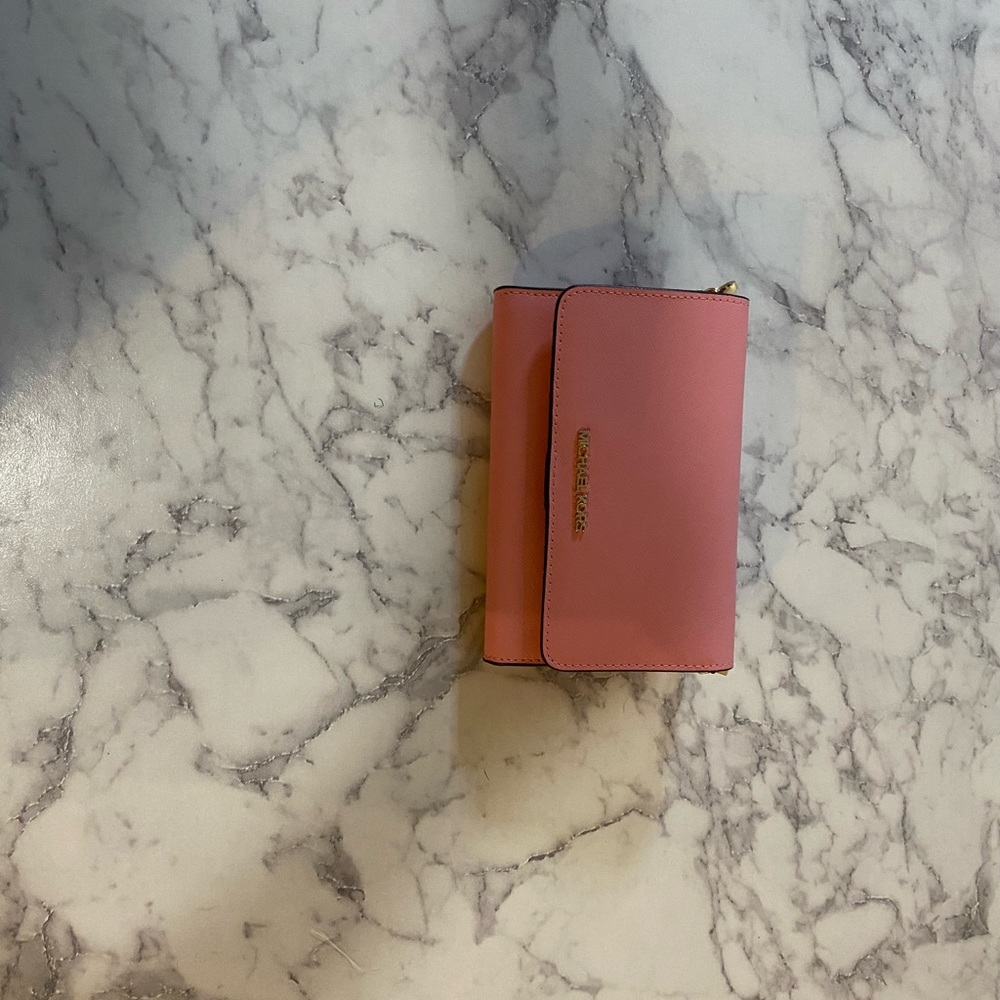 Michael Kors jet set travel purse